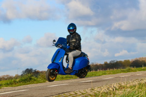 RheoLight-Vespa-Blue-DayLight-scaled RheoLight-Vespa-Blue-DayLight-scaled